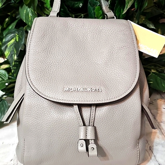 Michael Kors Ash Gray Riley Medium Backpack NWT - Picture 1 of 11